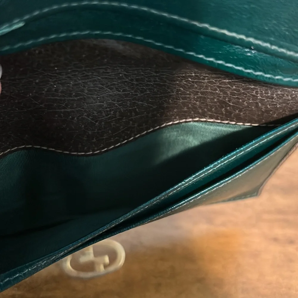 Vintage Gucci Wallet - Picture 6 of 10